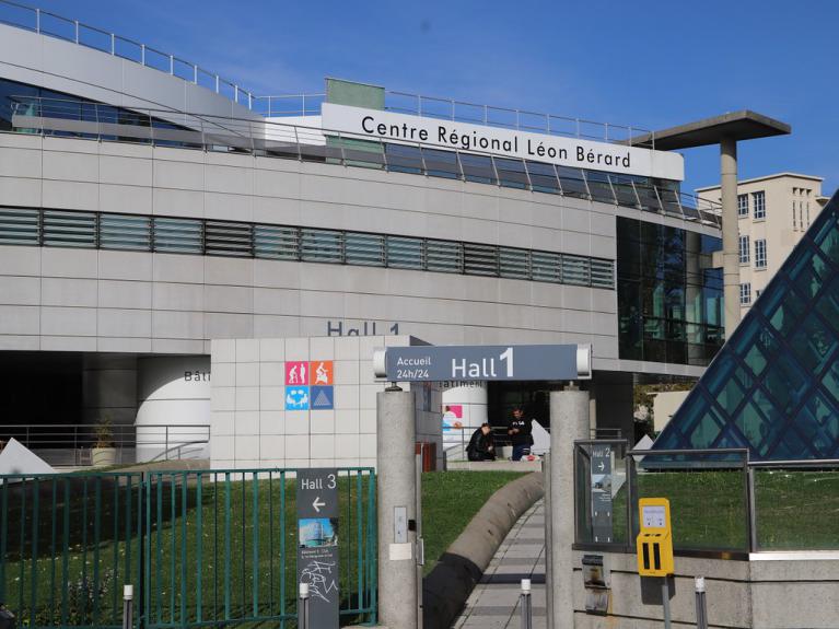 Vous souhaitez vous rendre dans un établissement de santé à Lyon, contactez-nous !